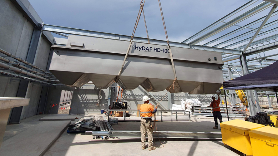 Hydroflux HyDAF - The standard HD model is designed with integrated hoppers